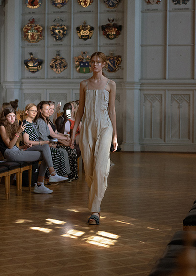 MUA Helsinki Fashion Week makeup fashion show Helsinki runway makeup muotinäytös meikki meikkaaja