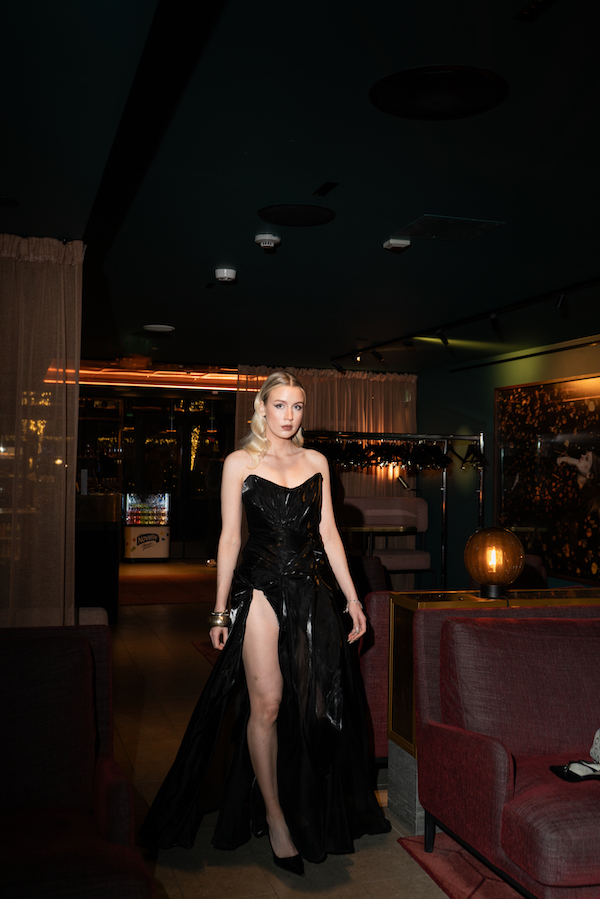 Maison de l’Era Fashion Designer Agency Ringa Määttää fashion show Helsinki runway makeup muotinäytös meikki meikkaaja