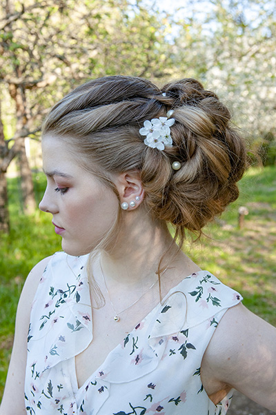 Bridal low updo hairstyle wedding makeup hääkampaus häämeikki meikkaaja свадебная прическа и макияж Хельсинки