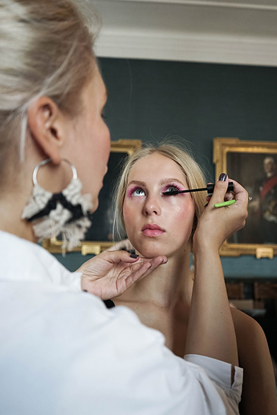 MUA Helsinki Fashion Week makeup fashion show Helsinki runway makeup muotinäytös meikki meikkaaja