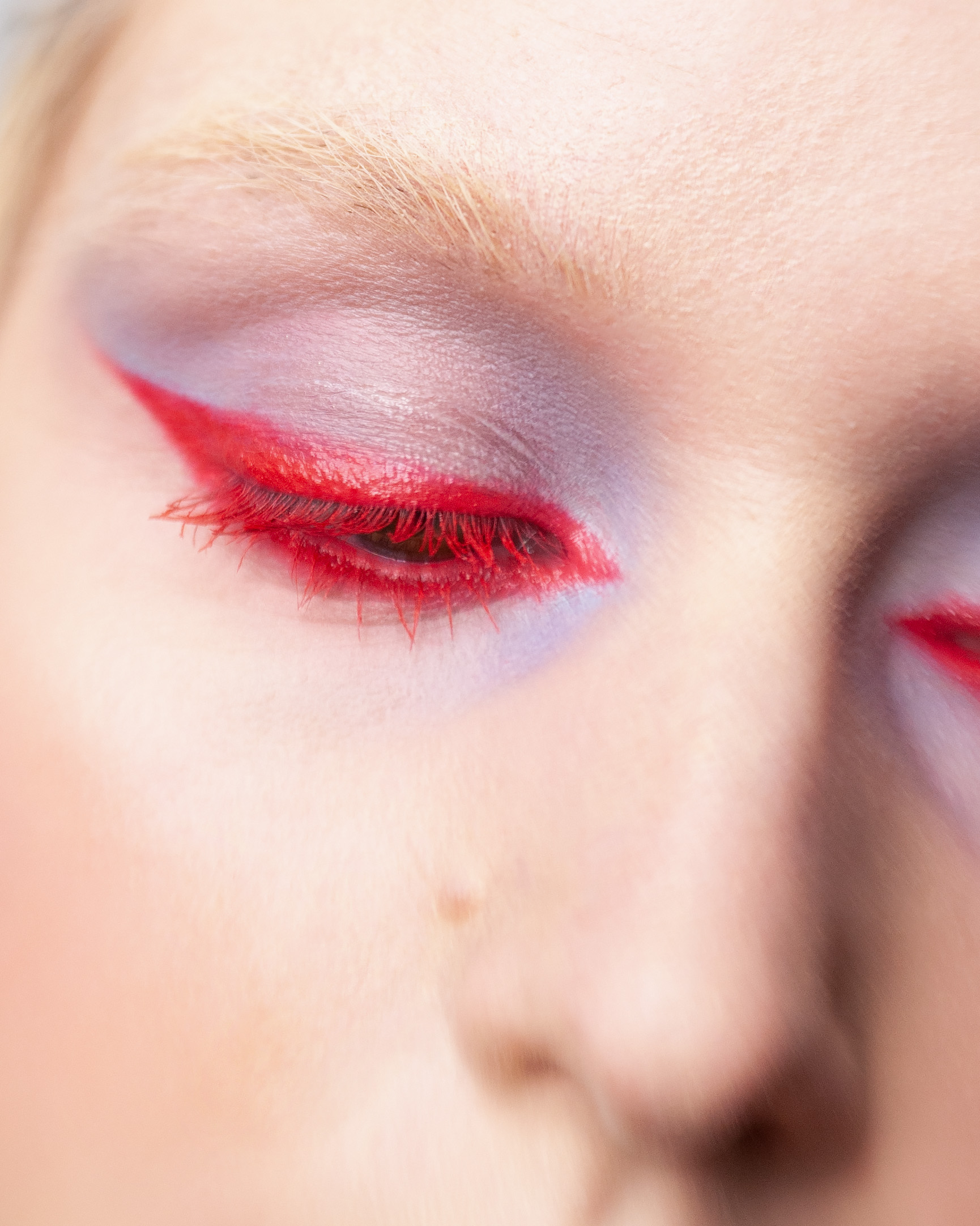 Beauty photography Helsinki makeup artist meikkaaja